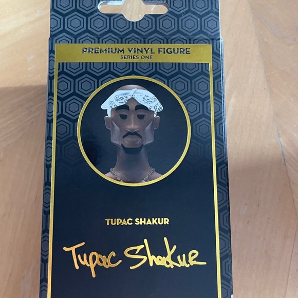 NIB Tupac Shakur & Notorious B. Set of Gold Funko Pop Series 1 - Picture 4 of 9